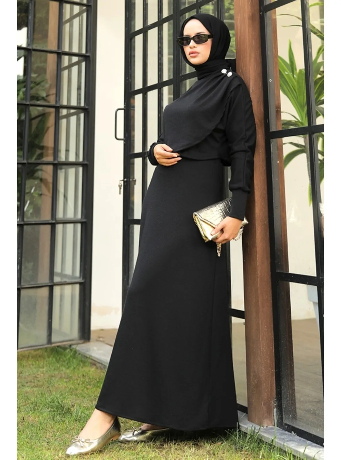 Black - Suit