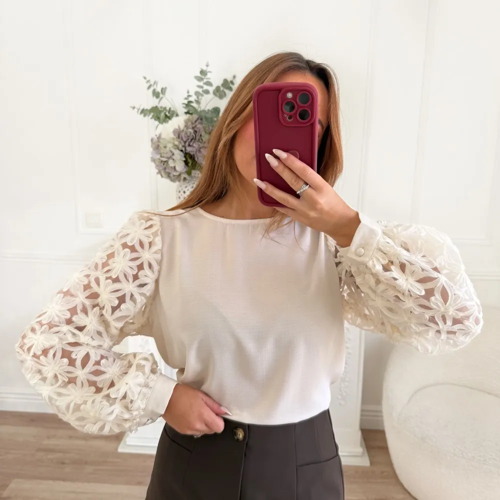 BLOUSE BEIGE MANCHES BRODERIE